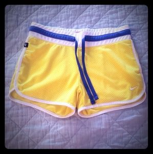 NWOT Nike Women's XS Yellow & Navy shorts